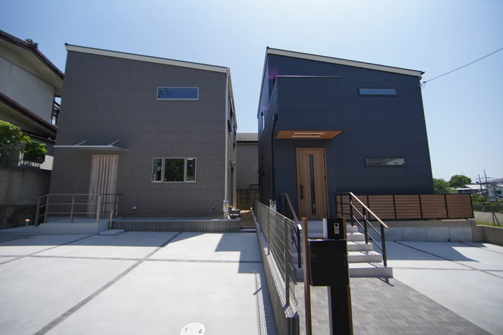 長尾東町の完成住宅2邸