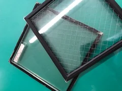 断熱性能のガラス実物見本